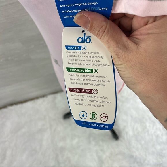 Alo Yoga Coolfit “Run Like A Girl” Short Sleeve Top - Picture 7 of 9